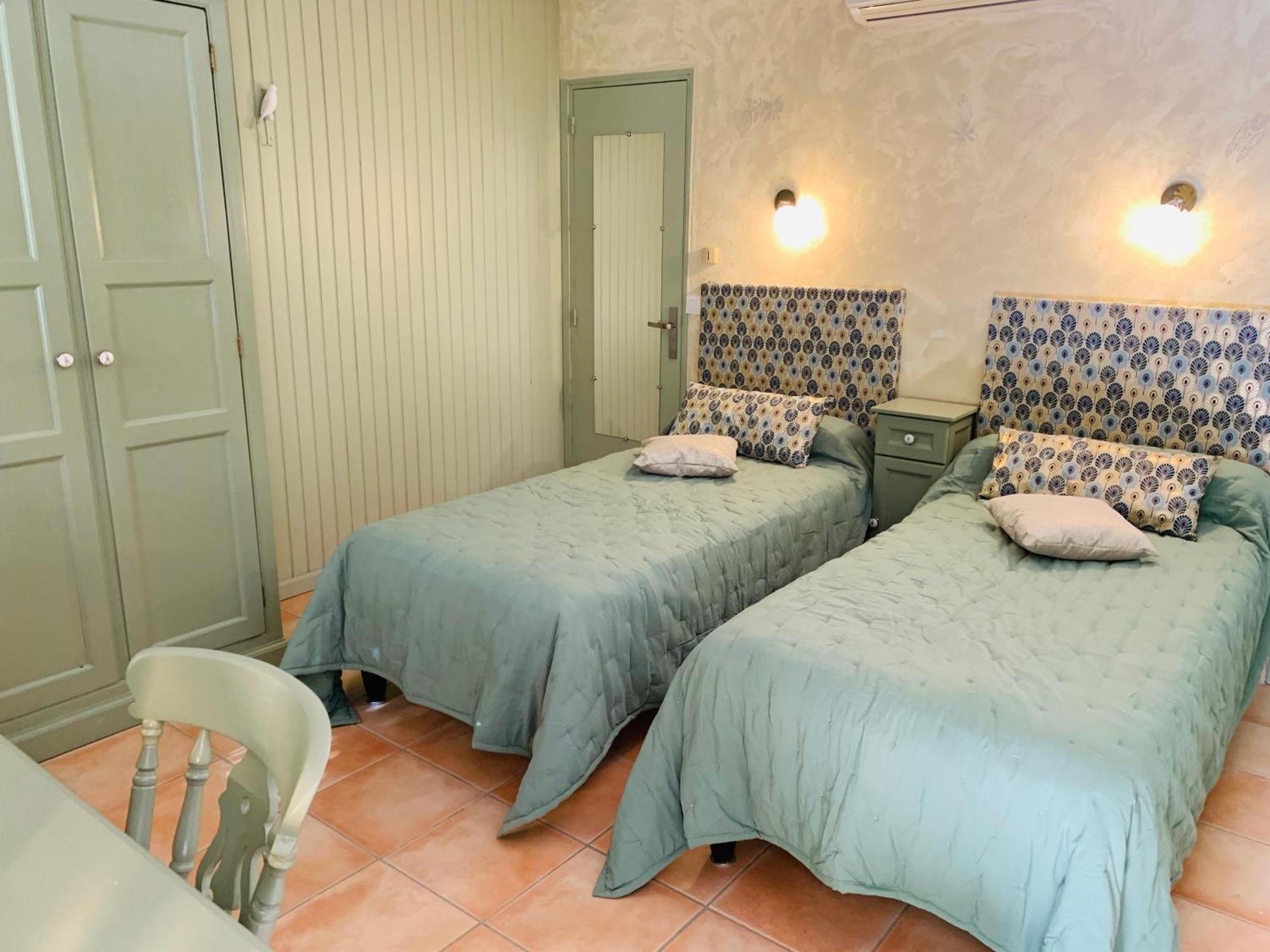 Logis Hotel Restaurant Hostellerie De La Tour Фонвьей Экстерьер фото